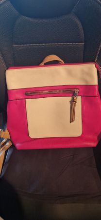 Schicke pink-beige Handtasche für den Sommer