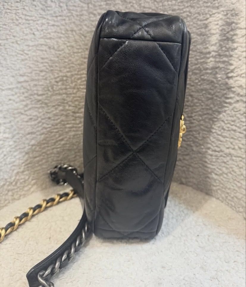 Chanel Borse da donna: Sac Chanel 19 small 2020 – Nuovo (secondo la descrizione) da Bussigny venduto da tmu_8p2m 5