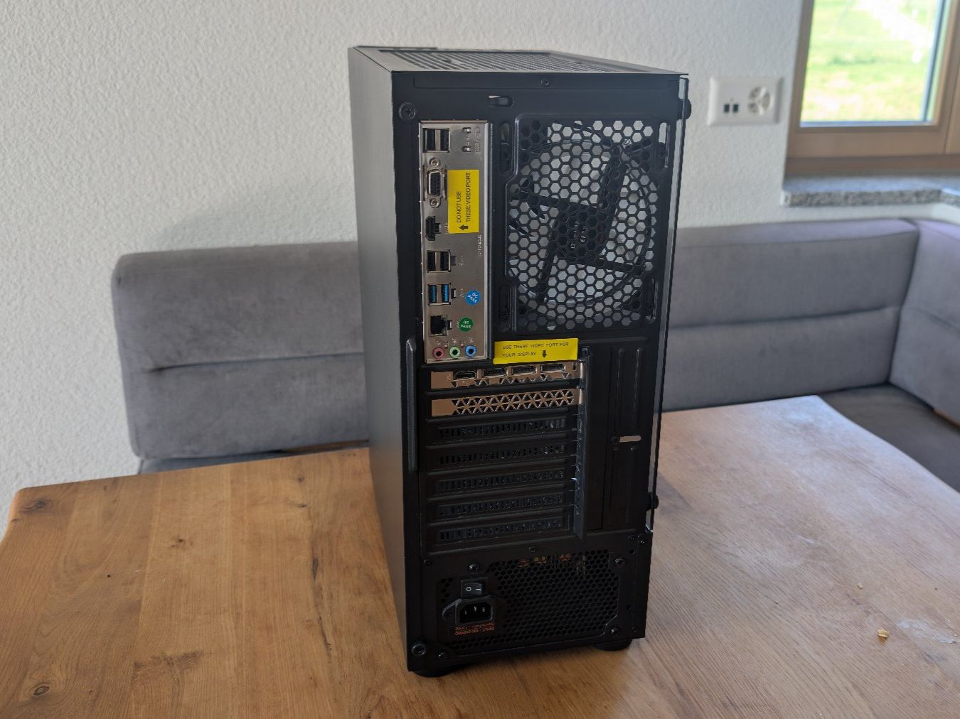 PC: Gaming-Computer – Usato da Esslingen venduto da coffeejumper 3