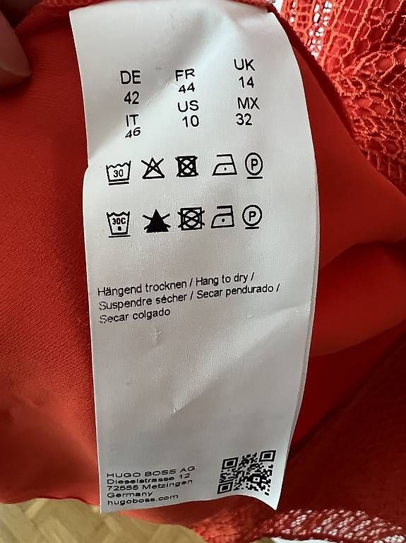 Vestiti: Ungetragen Hugo Boss Kleid – Usato da Basel venduto da Eyla 4