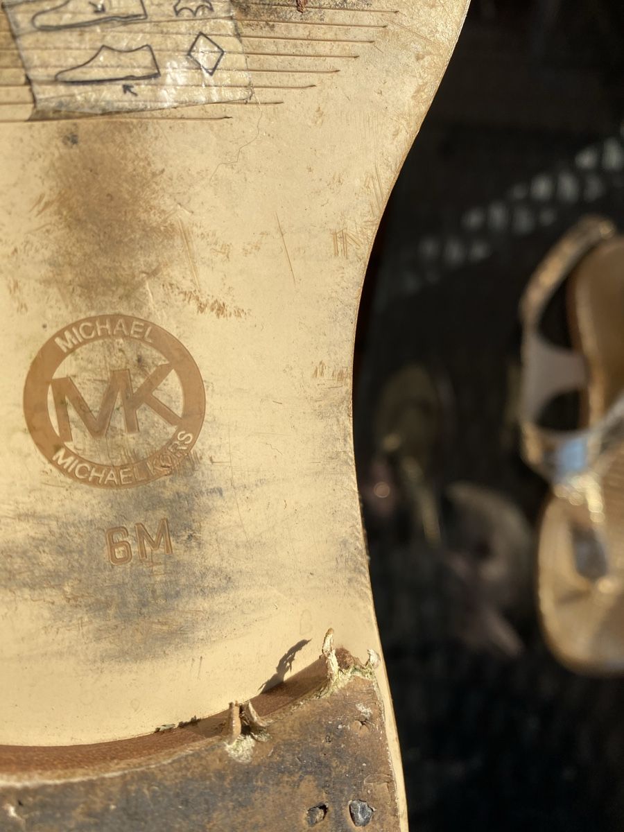 Michael Kors Scarpe da donna: Michael Kors Sanden Damen – Usato da Laupen BE venduto da ole_l8gg 6