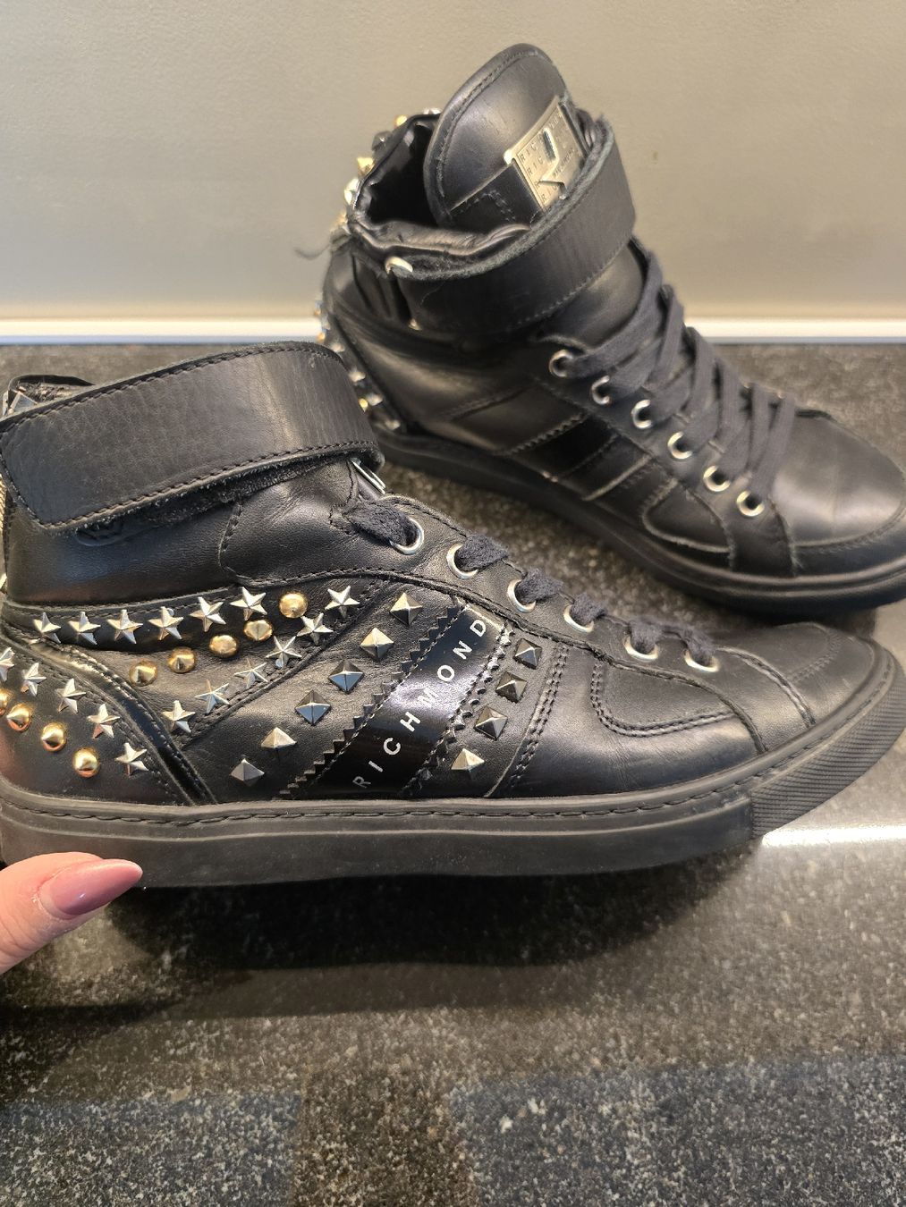 Damenschuhe: Richmond Sneaker in schwarz - Grösse 37 – Gebraucht aus Hägglingen von Raff_Ella 2