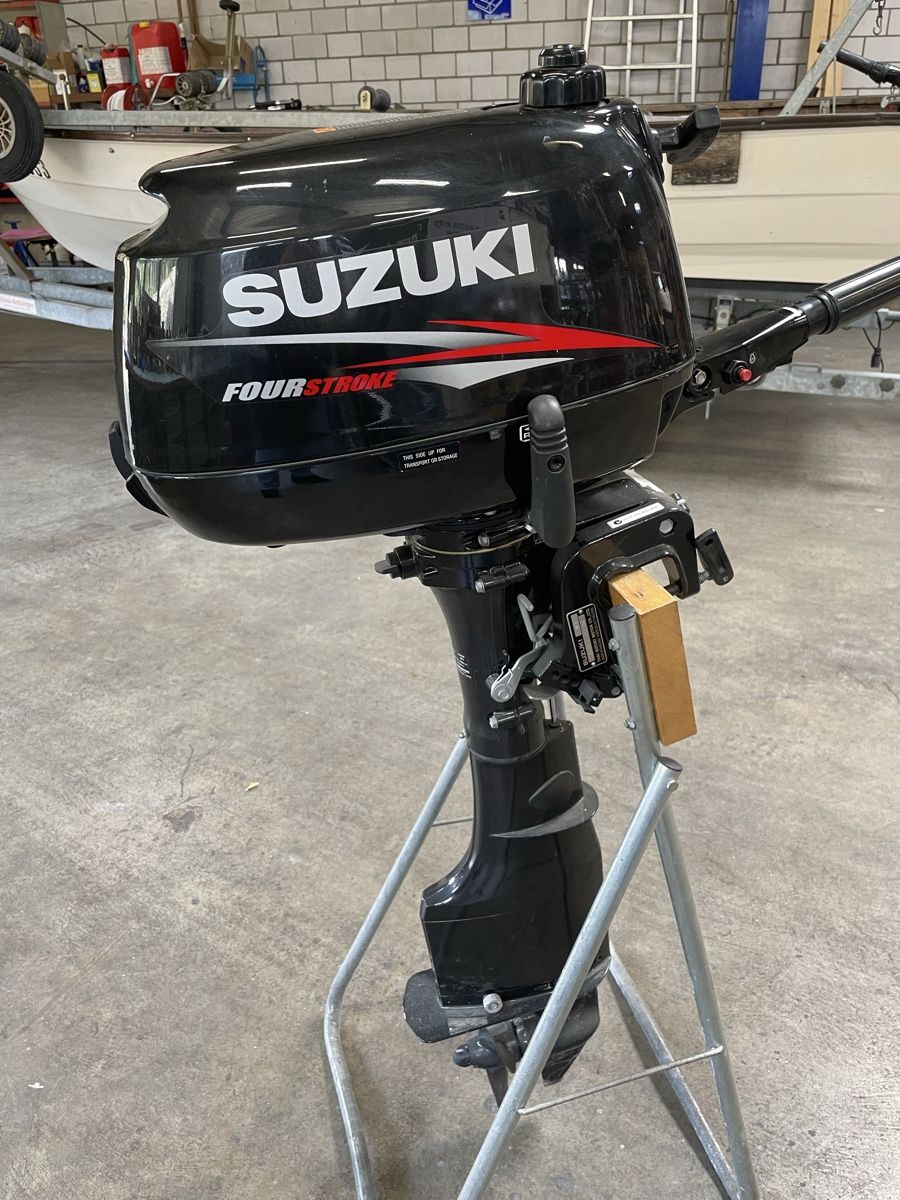 Suzuki Motori: Suzuki  4  ps – Nuovo (secondo la descrizione) da Oberrüti venduto da Fapira