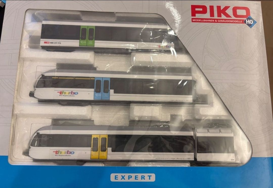 Piko Modellini di ferrovie: H0 Piko Gtw 2/8  SBB Thurbo, AC Digital – Nuovo (secondo la descrizione) da Müllheim Dorf venduto da Erdal12