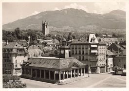 Vevey VD Marktplatz Zentrum mit Uhrturm G
