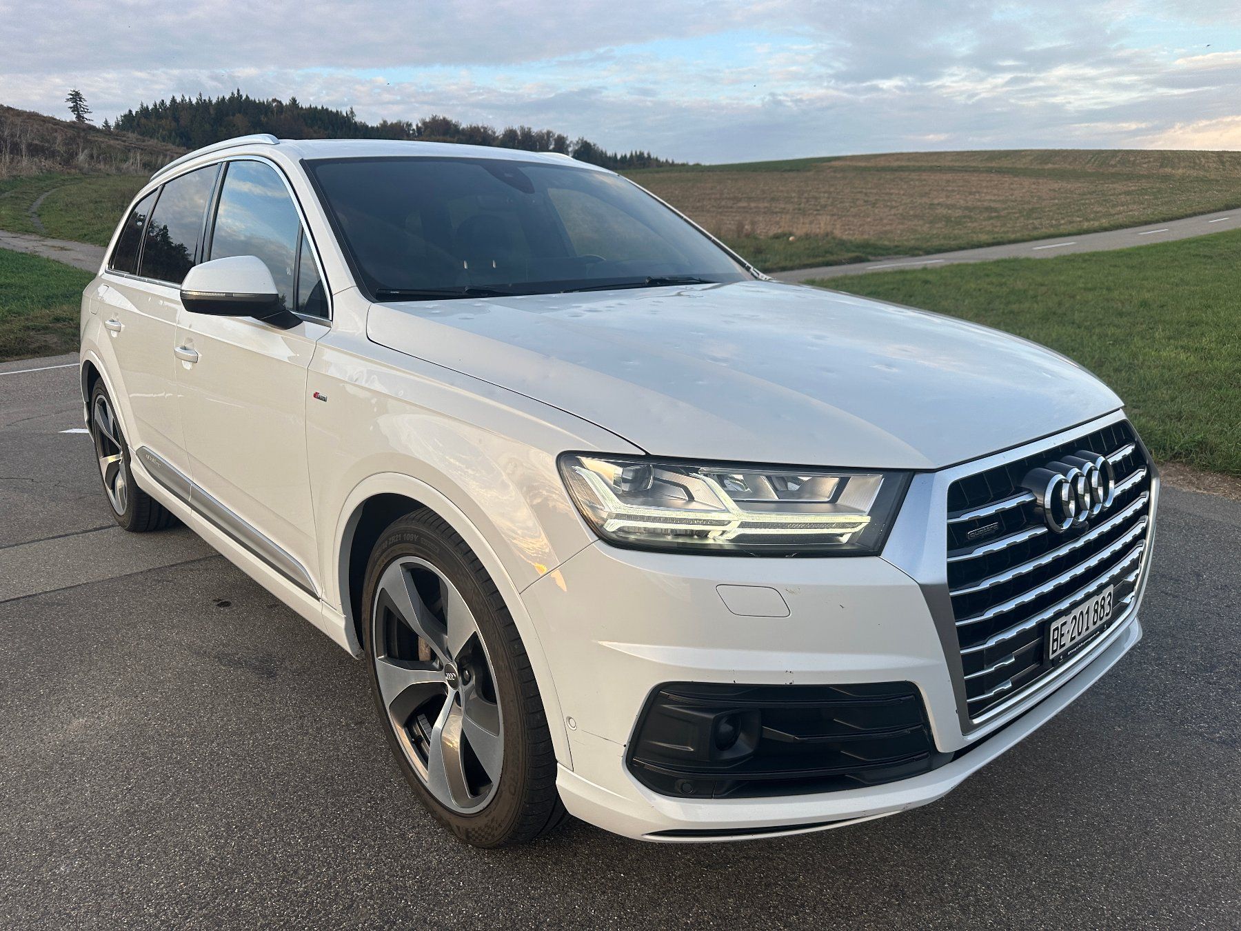 Audi Q7 S-Line 7-Pl. | MFK 2026 & AHK nie benutzt! (Gebraucht) in ...