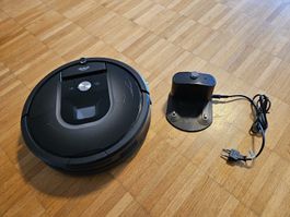 Robot iRobot Roomba 980 mit Ersatzteilen