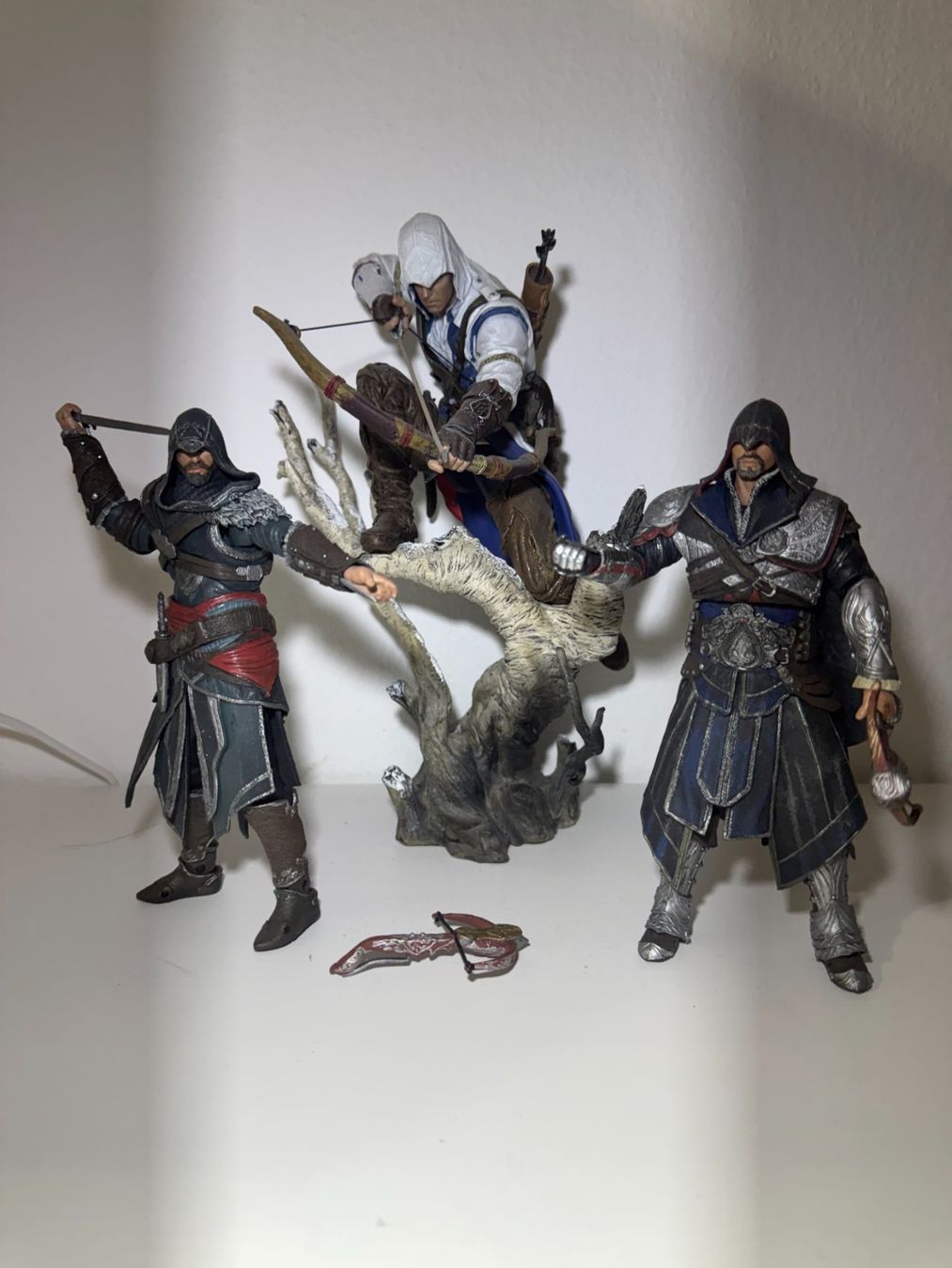 Statuette: Lot Assassin's Creed Figurine – Usato da Fribourg venduto da C.Garcia 2