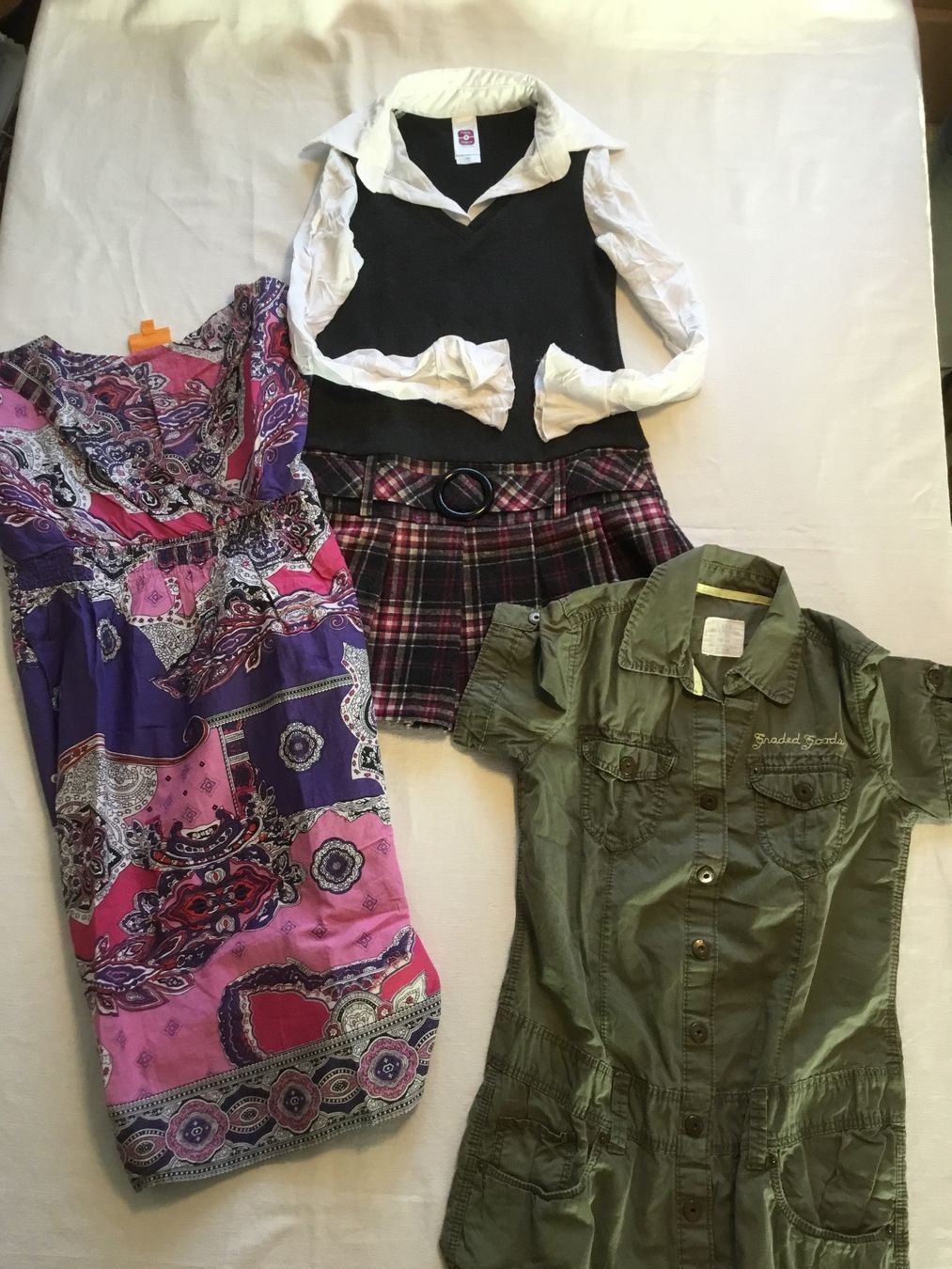 Lotti & Set di vestiti: Kleiderset Kunterbunt für Mädchen – Usato da Zürich venduto da Sal4 1