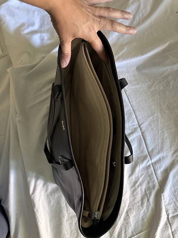Taschen für Damen: Hugo Boss Handtasche  – Gebraucht aus Oberengstringen von Kati.vrdoljak 1