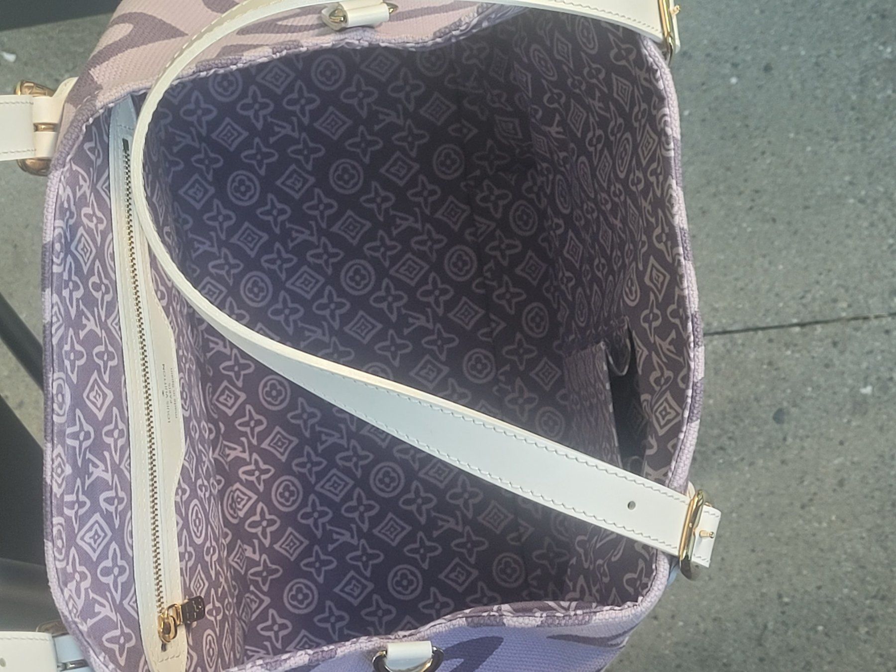 Louis Vuitton Borse da donna: Louis Vuitton Purple Monogram Tahitienne Cabas – Nuovo (secondo la descrizione) da Balsthal venduto da Marche 9