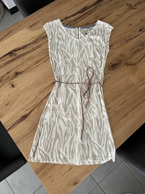 Tommy Hilfiger Vestiti: Kleid (M) Hilfiger Denim – Usato da Füllinsdorf venduto da Neewmi