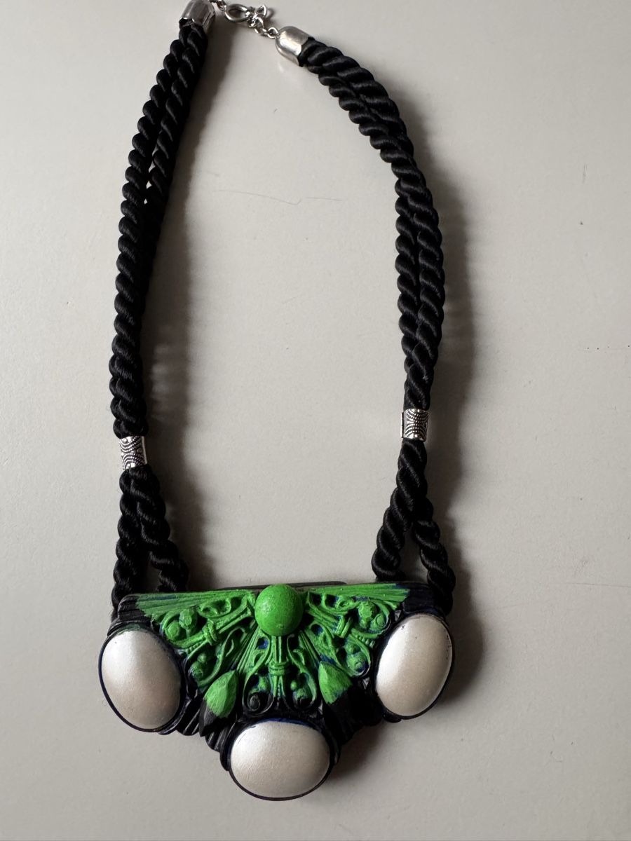 Ciondoli: Vintage Art-Déco Statement-Kette – Usato da Basel venduto da YanaR10 1