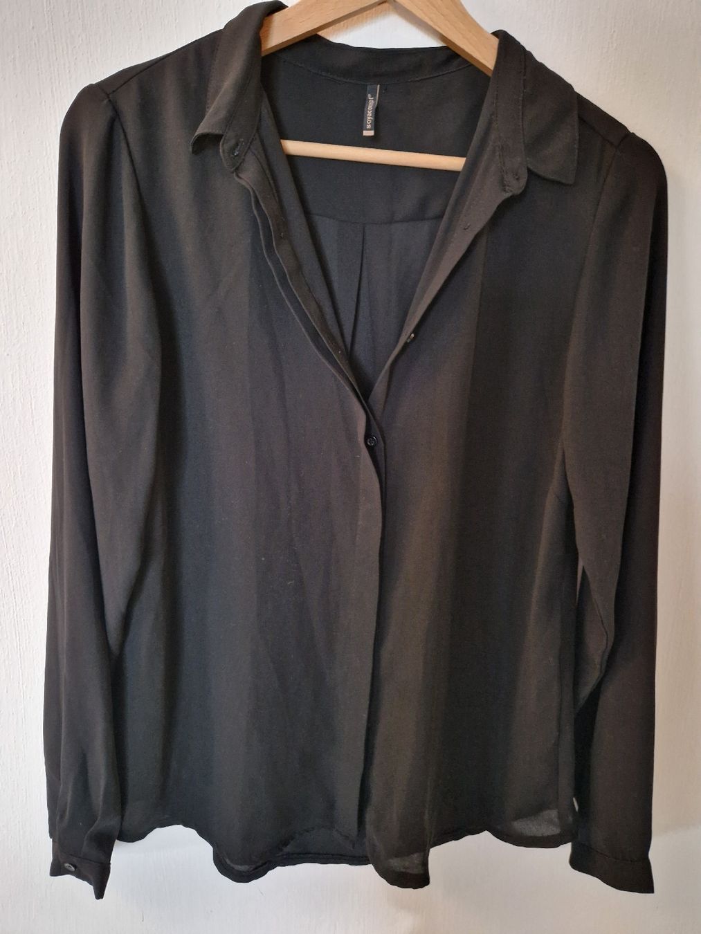 Blusen: Soyaconcept schwarze elegante Blouse leicht transparent – Gebraucht aus Zürich von kunterbunt.201