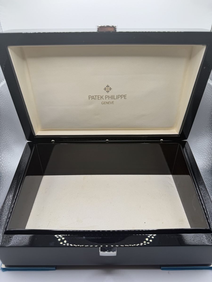 Patek Philippe Scatole porta orologi: Patek Philippe Uhren/Schmuck Box  – Usato da Rothrist venduto da Mm-watch 3