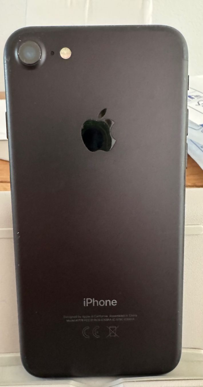 Apple Portables: iPhone 7 – D'occasion à Adliswil par Busys 3
