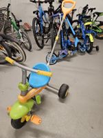 Kinder Dreirad, blau, gelb, bereit für neue Abenteuer!