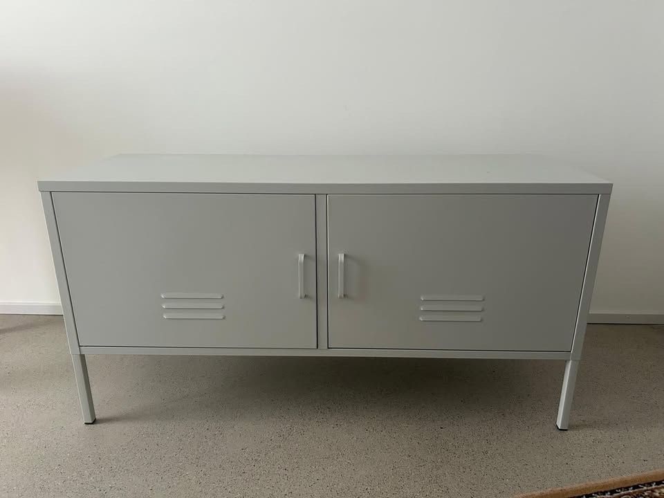 Micasa Mobili TV: Sideboard aus Metall – Usato da Birsfelden venduto da dml_d65j