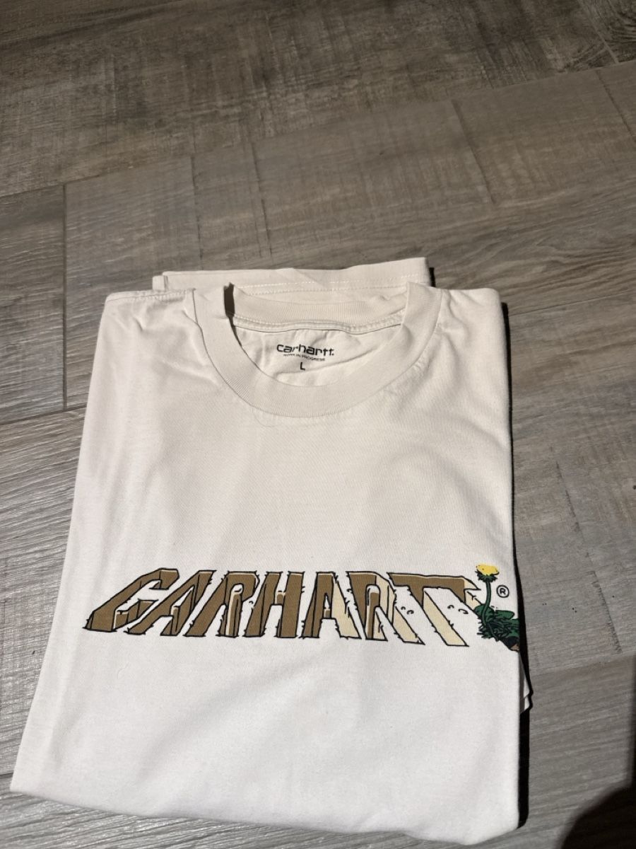 Carhartt T-shirt: T-shirt  – Usato da Tramelan venduto da mar_xrj7