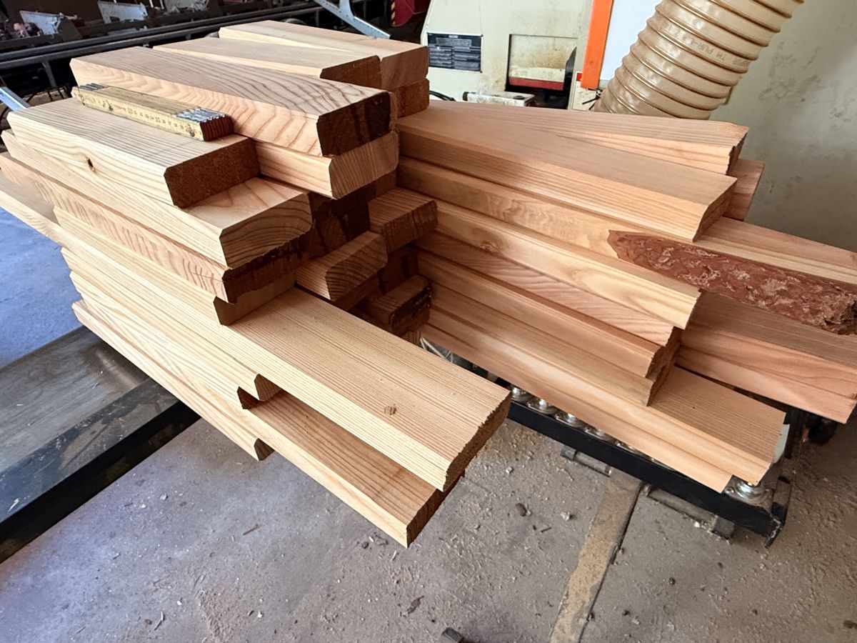 Articoli in legno: Lärchen Bretter gehobelt – Nuovo (secondo la descrizione) da Wallisellen venduto da CH-Holz-CH 7