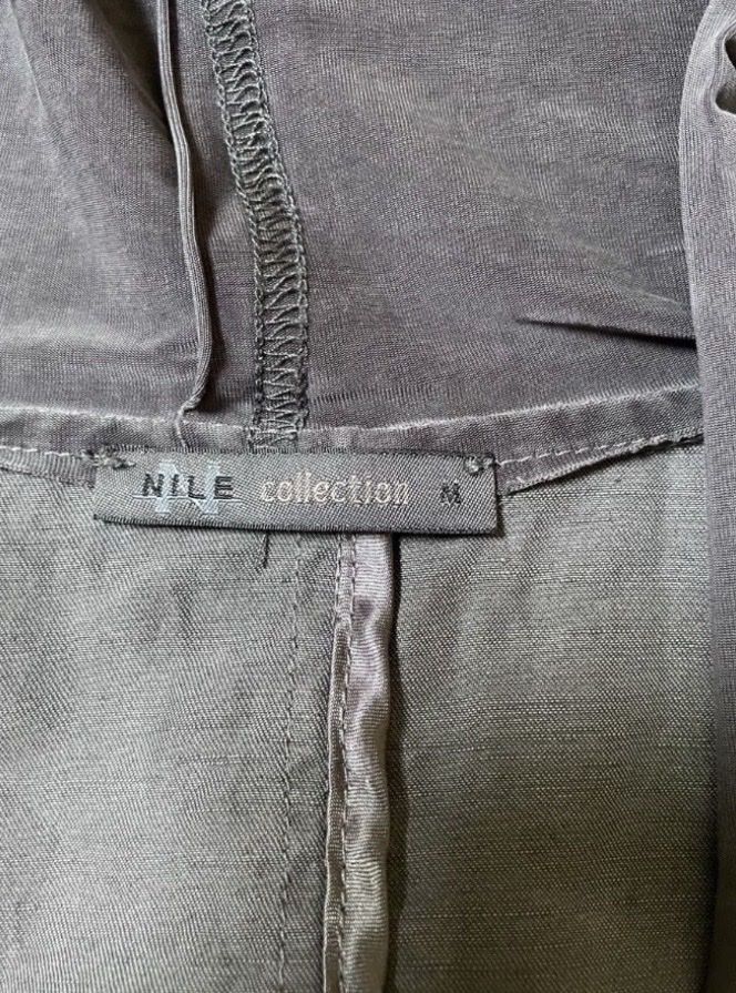 Nile Giacche: NILE Kapuzenjäckli mit Seide M – Nuovo (secondo la descrizione) da Bremgarten AG venduto da merlindimi 8