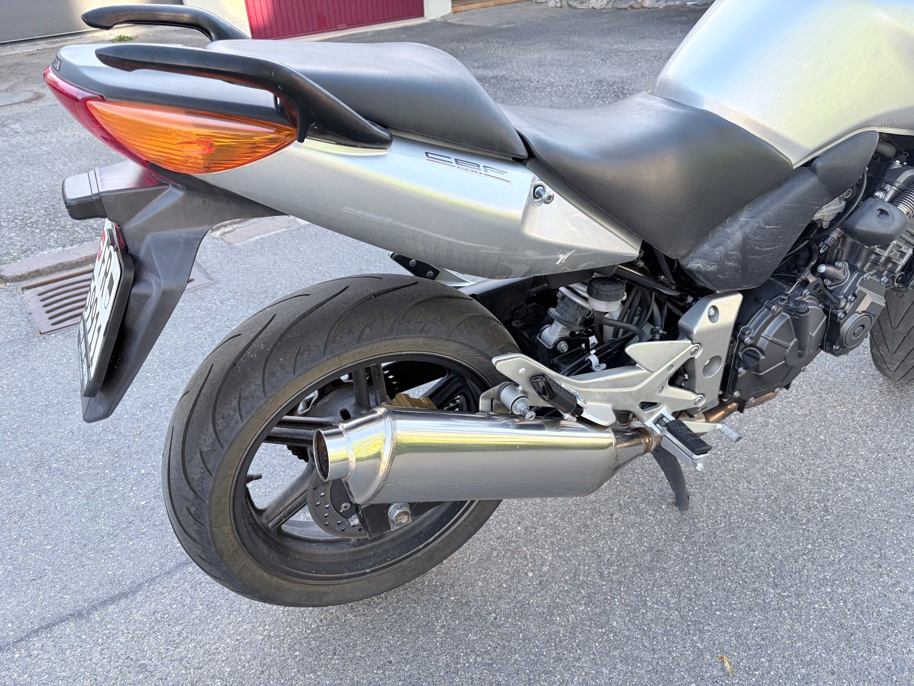 Honda Touring: Honda CBF 600 ABS – Usato da Kerzers venduto da Kamolino 4