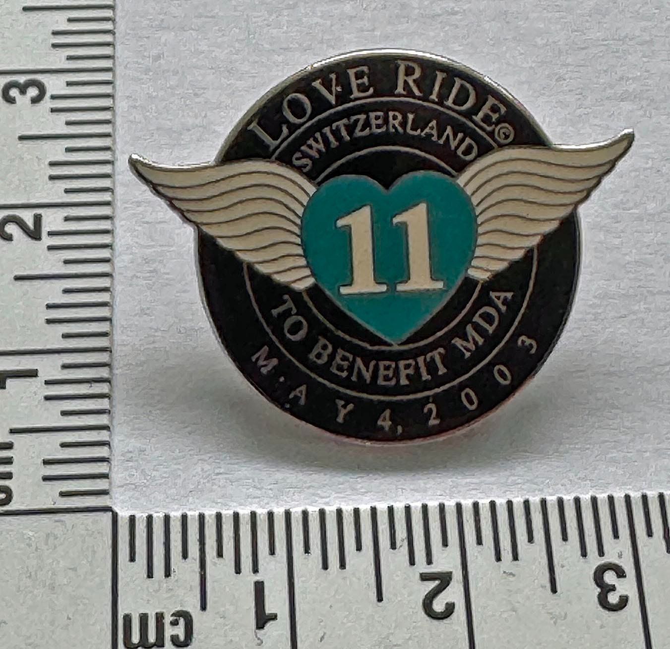 Placchette & Badge: 1 Pin Love Ride 11 – Usato da Zürich venduto da Policepatch
