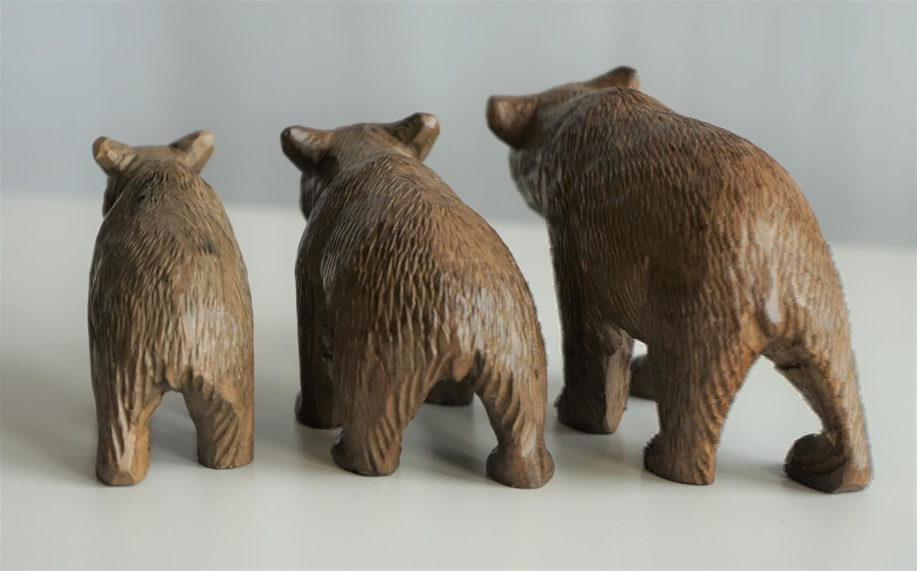 Figurines: 3 Bären, geschnitzt – D'occasion à Brienz BE par P.Edelweiss 2