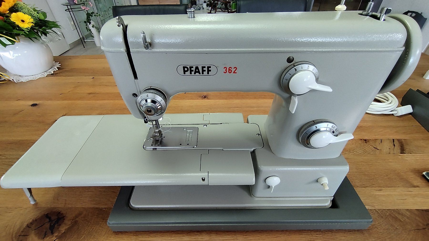 Pfaff Machines à coudre: Nähmaschine Pfaff 362 – D'occasion à Urtenen-Schönbühl par Kernbeisser25