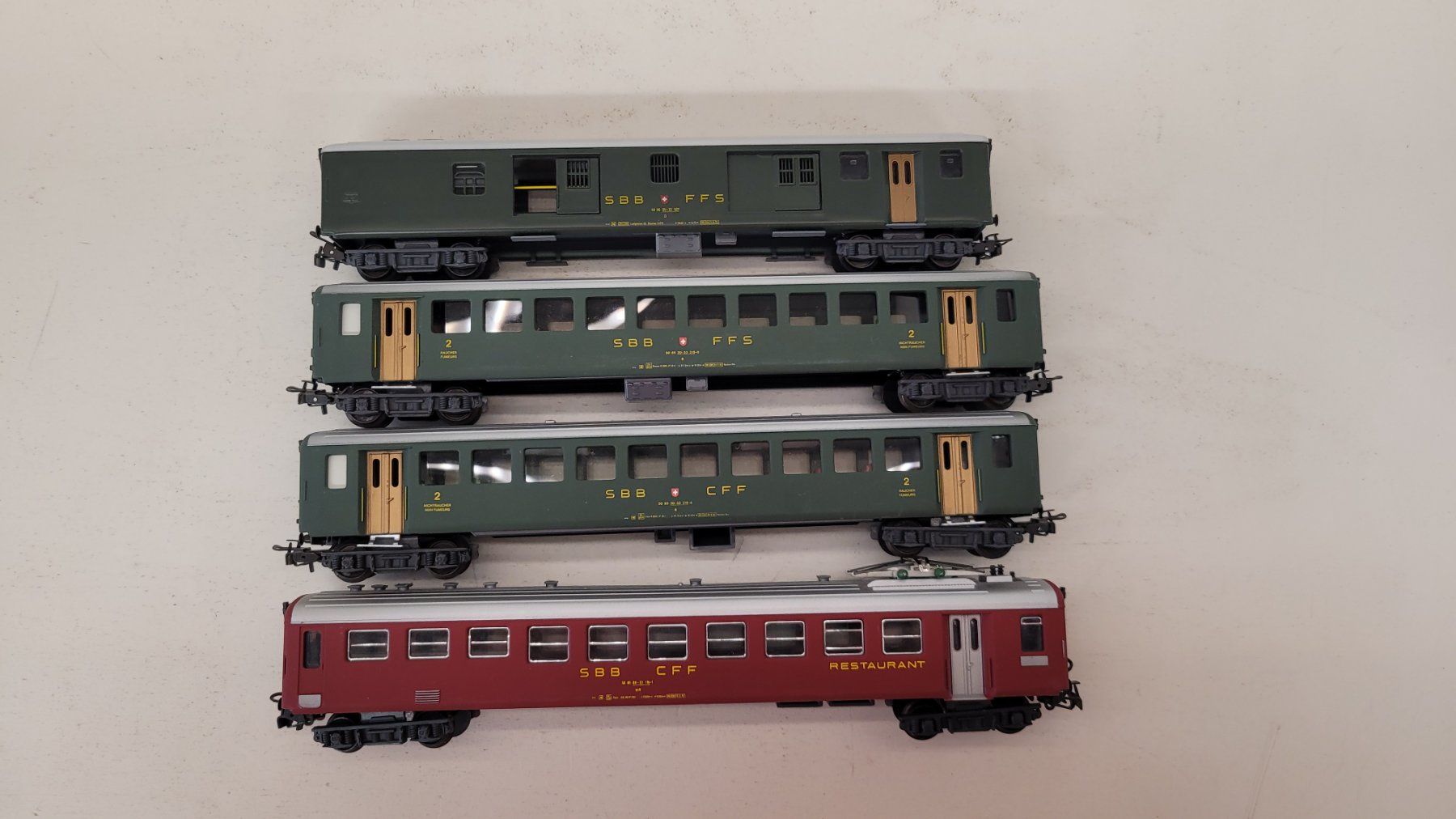 Hag Trains électriques: HAG 4er Set Spur H0 SBB Einheitswagen – D'occasion à Büsserach par ModellbahnDepot 1