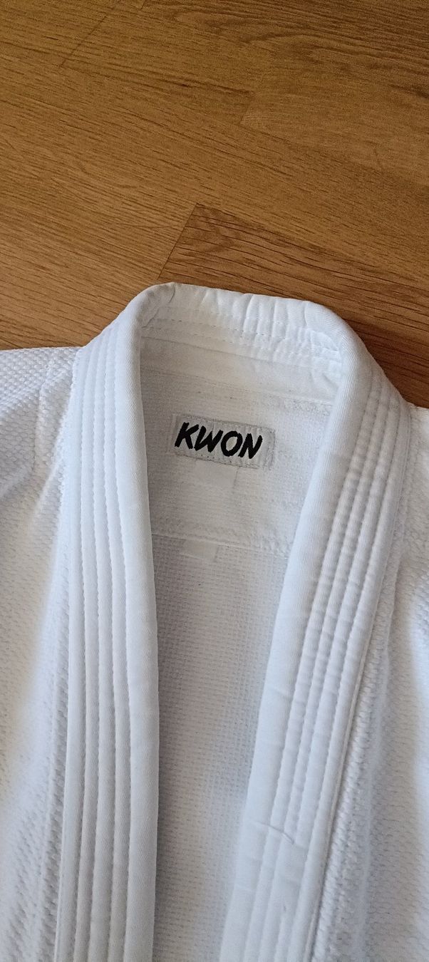 Kimonos: Judo Kittel und Hose – Gebraucht aus Windisch von luc_j597 1