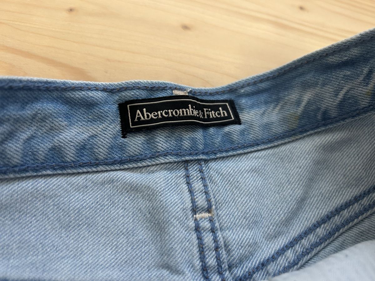 Jeans: hot pens  – D'occasion à Zürich par 11Zitronenfalter 2