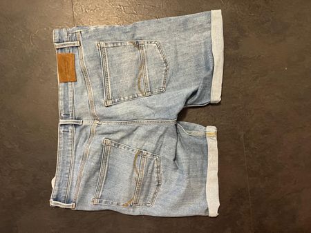 Jeans Shorts hellblau Grösse 30 guter Zustand
