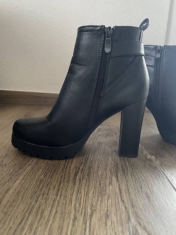 Scarpe da donna: Janessa Stiefeletten Grösse 37 – Nuovo (secondo la descrizione) da Thundorf venduto da paglialongamaria 1