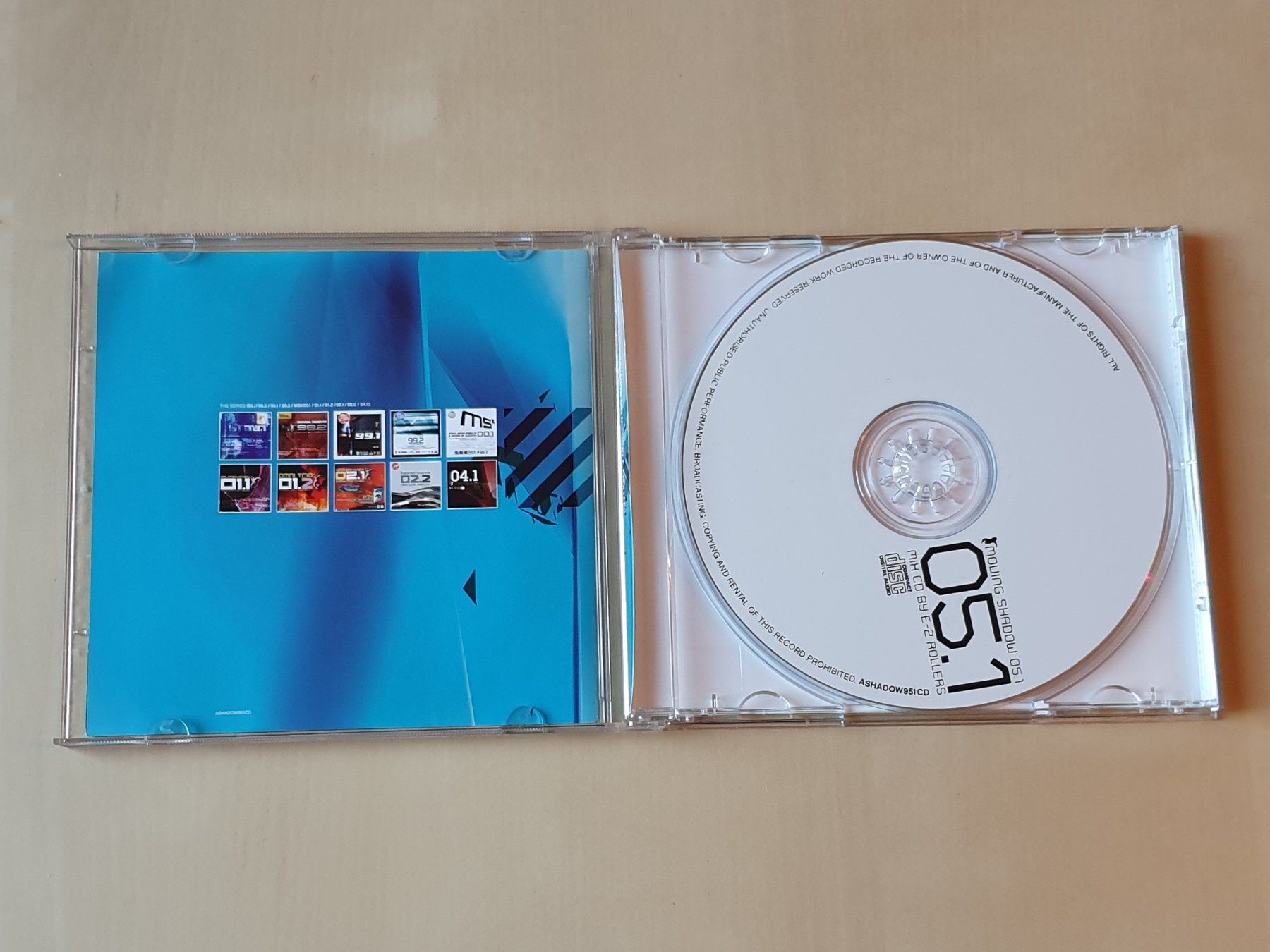 CD: Moving Shadow 05.1 by E-Z Rollers Drum n Bass – Usato da Stansstad venduto da collectorsshop 2