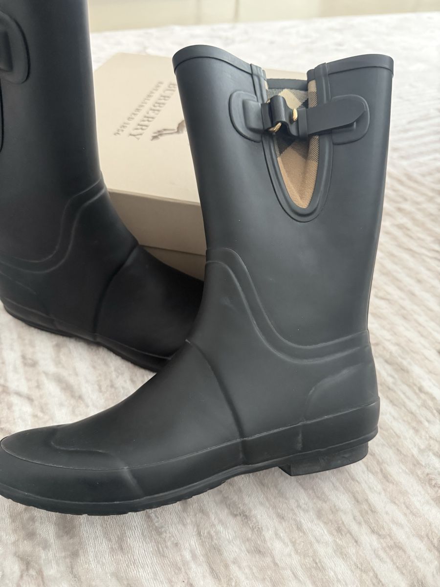 Burberry Scarpe da donna: Burberry Gummistiefel Gr. 37 – Nuovo (secondo la descrizione) da Bassersdorf venduto da MisR01 1