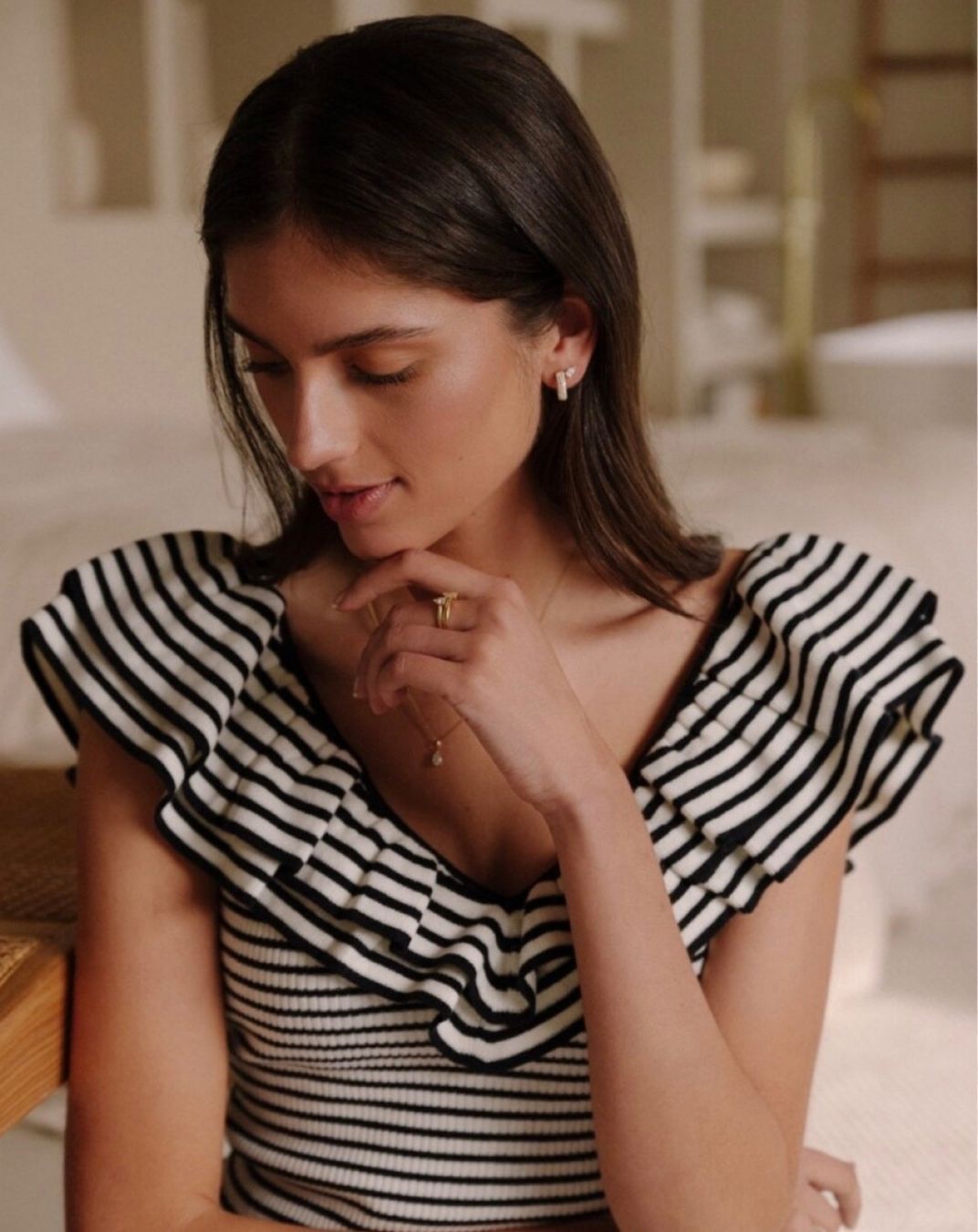 Sezane Top: Sezane Bodysuit – Nuovo (secondo la descrizione) da Fällanden venduto da jen_5rbs 3