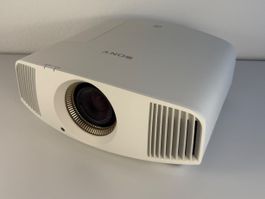Sony VPL VW550ES 4K Beamer / Projektor