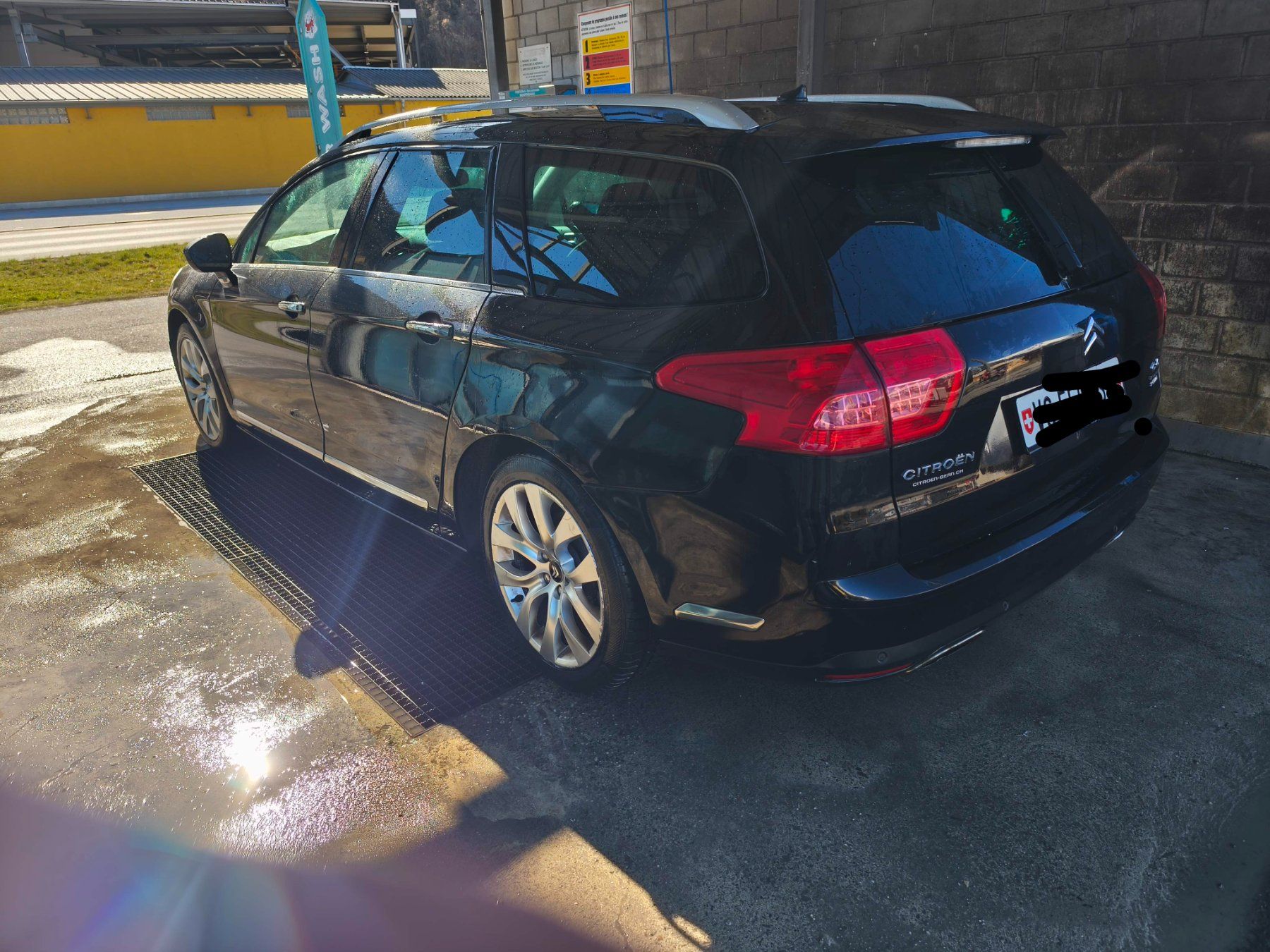 Citroën Automobili: Citroën C5 break 3.0 hdi – Usato da Sion venduto da dli_b85f 2