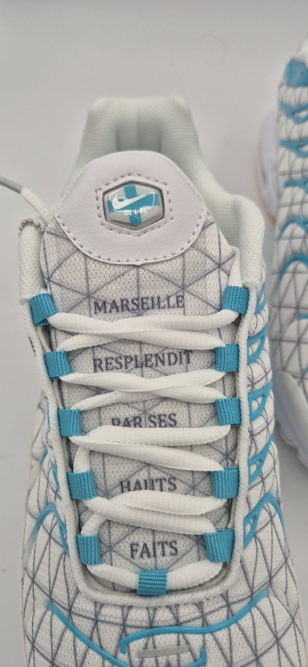 Nike Scarpe da uomo: Nike Air Max Plus TN "Marseille" Grösse 44 Neu – Nuovo e nell'imballaggio originale da Nürensdorf venduto da mob_gg6j 6