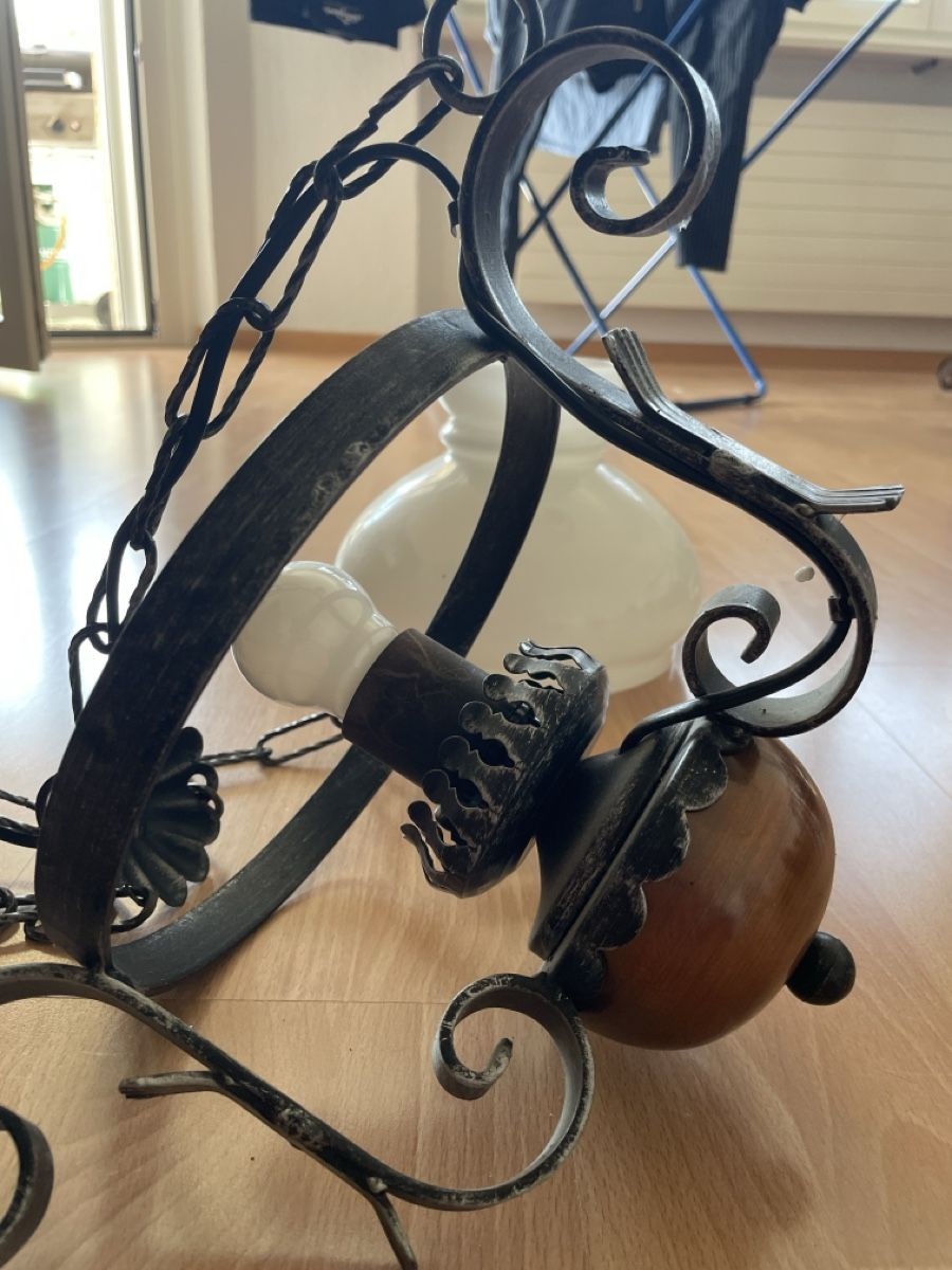 Lampes: Schmideiserne alte Restaurantleuchte – D'occasion à Möhlin par SSC81 1