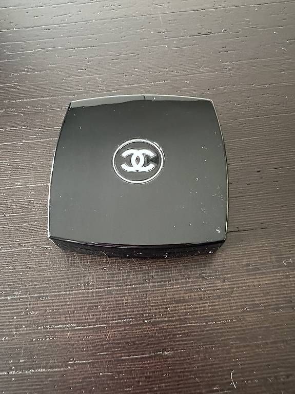 Chanel Make-up: CHANEL Les 4 ombres – Gebraucht aus Schaan von par_7ggh