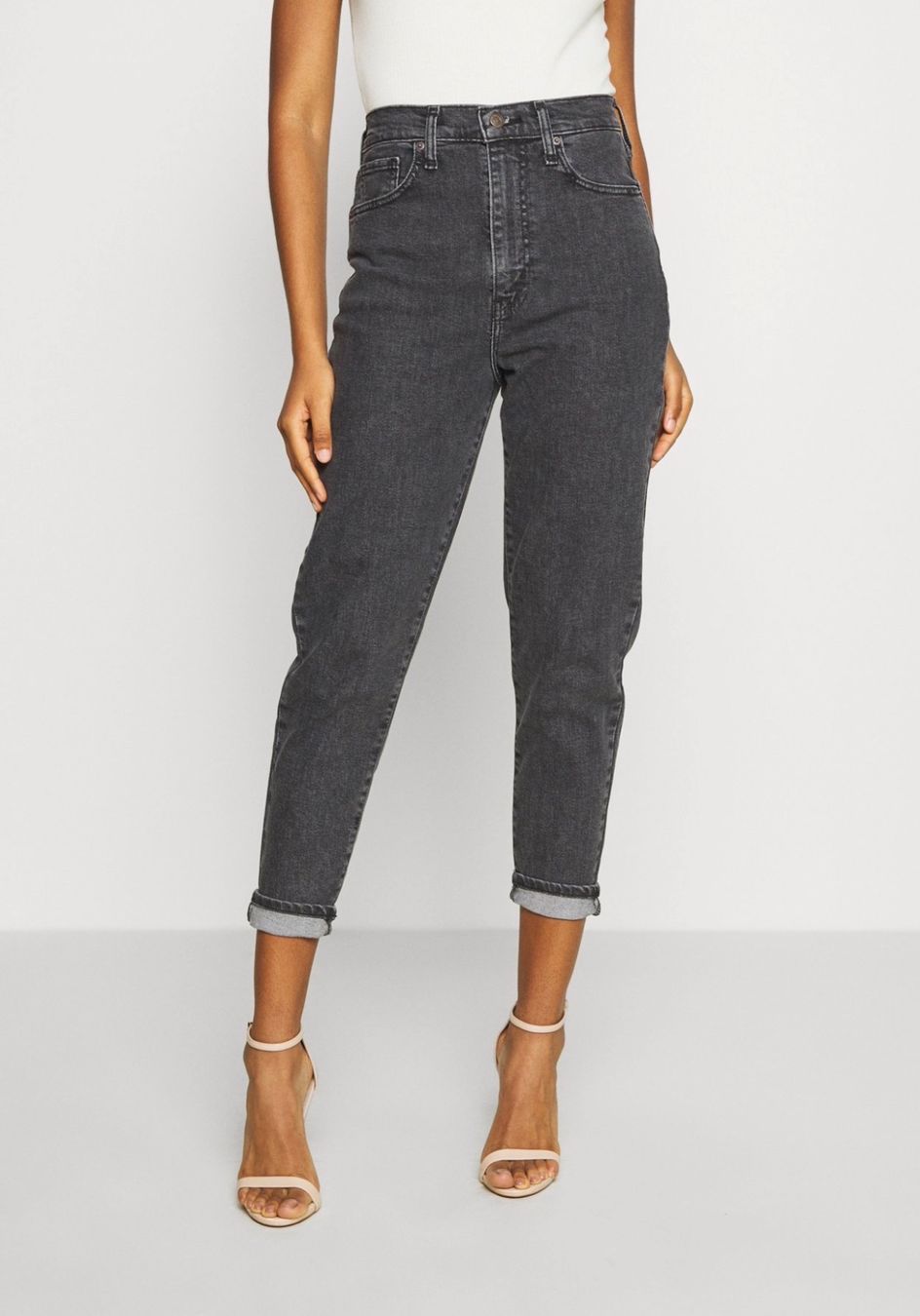 Levi's Jeans: Schwarze Levi's Mom Jeans, Grösse 29 – Neu (gemäss Beschreibung) aus Biel-Benken BL von frauvomfluss 2