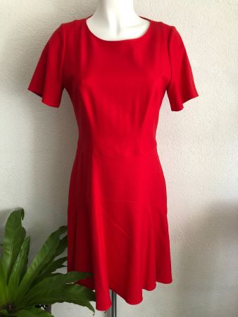 Festliches Kleid von Hugo Boss Gr 36 in rot