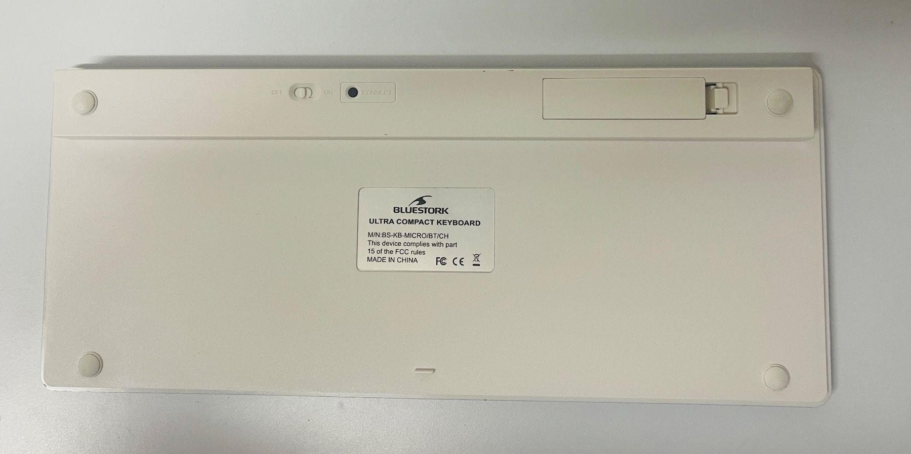 Tastaturen: Bluestork Tastatur BS-KB-MICRO/BT/CH gebraucht silber – Gebraucht aus Dänikon ZH von Baeriswyl 4