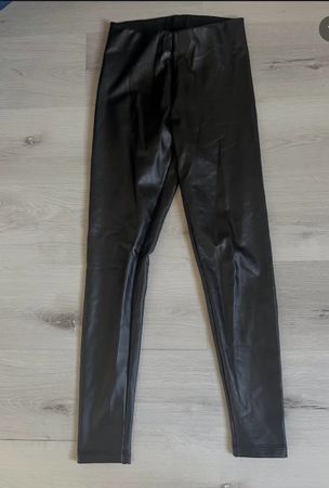 Coole Kunstleder Leggings, Schwarz, Grösse 36
