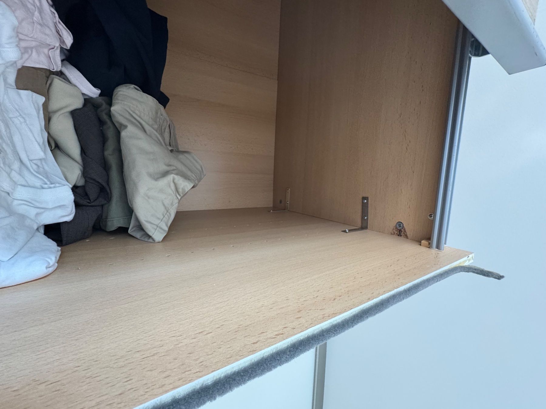 Schränke: Wardrobe – Gebraucht aus Zürich von cec_8psb 3