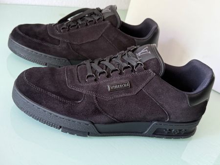 LOUIS VUITTON  LV Trainer Wildleder Low Top Sneakers 42.5
