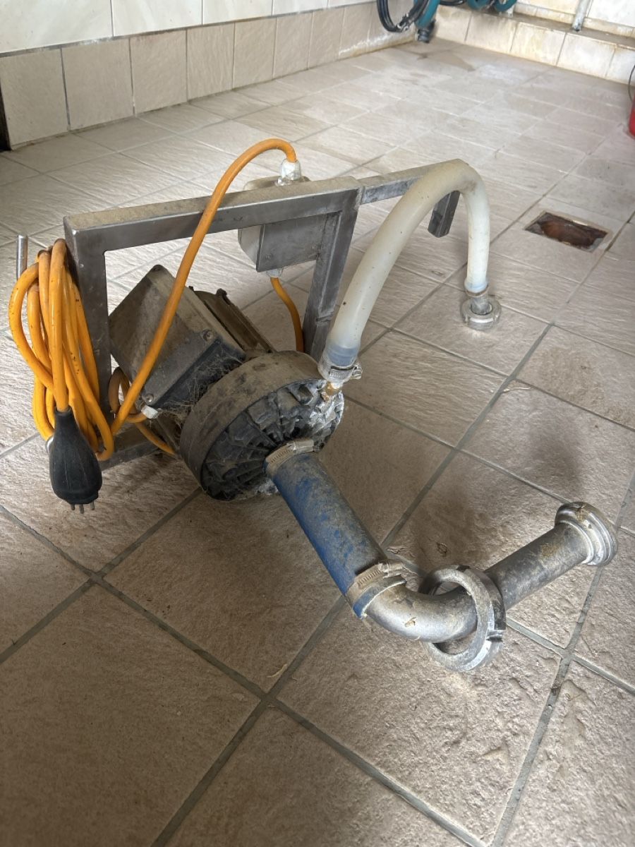 Pumpen & Teile: Pumpe – Gebraucht aus Gommiswald von riflo 1