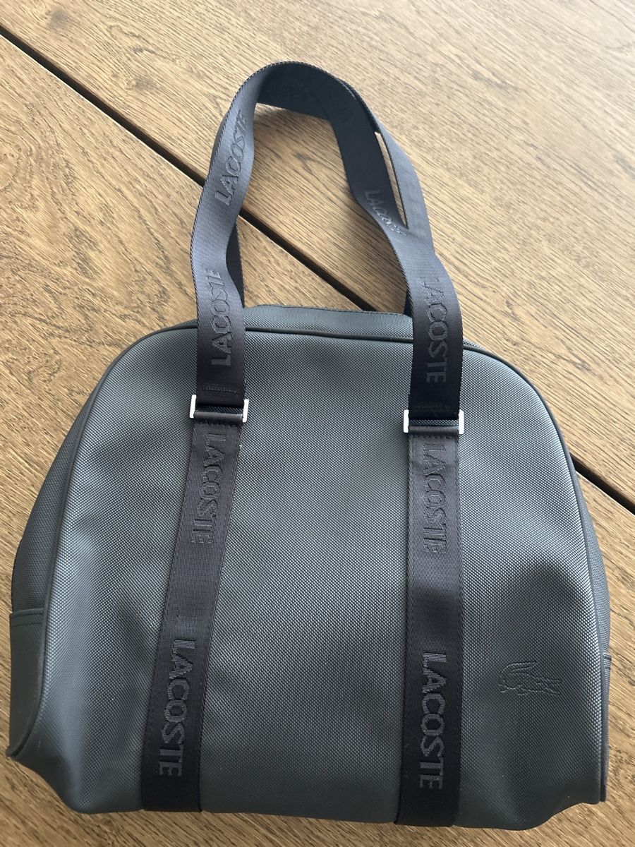 Lacoste Borse: Borsa Lacoste – Usato da Massagno venduto da Coroncina